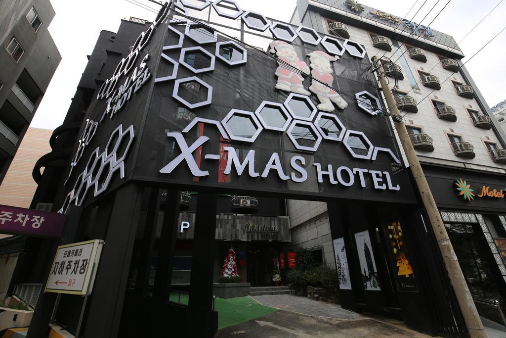 X-Mas Hotel Tedzson Kültér fotó